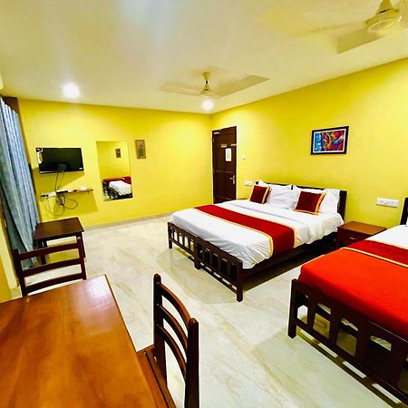 Madaparambil Residency Alwaye Ngoại thất bức ảnh