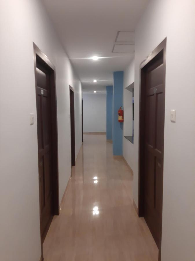 Madaparambil Residency Alwaye Ngoại thất bức ảnh
