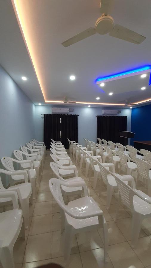 Madaparambil Residency Alwaye Ngoại thất bức ảnh