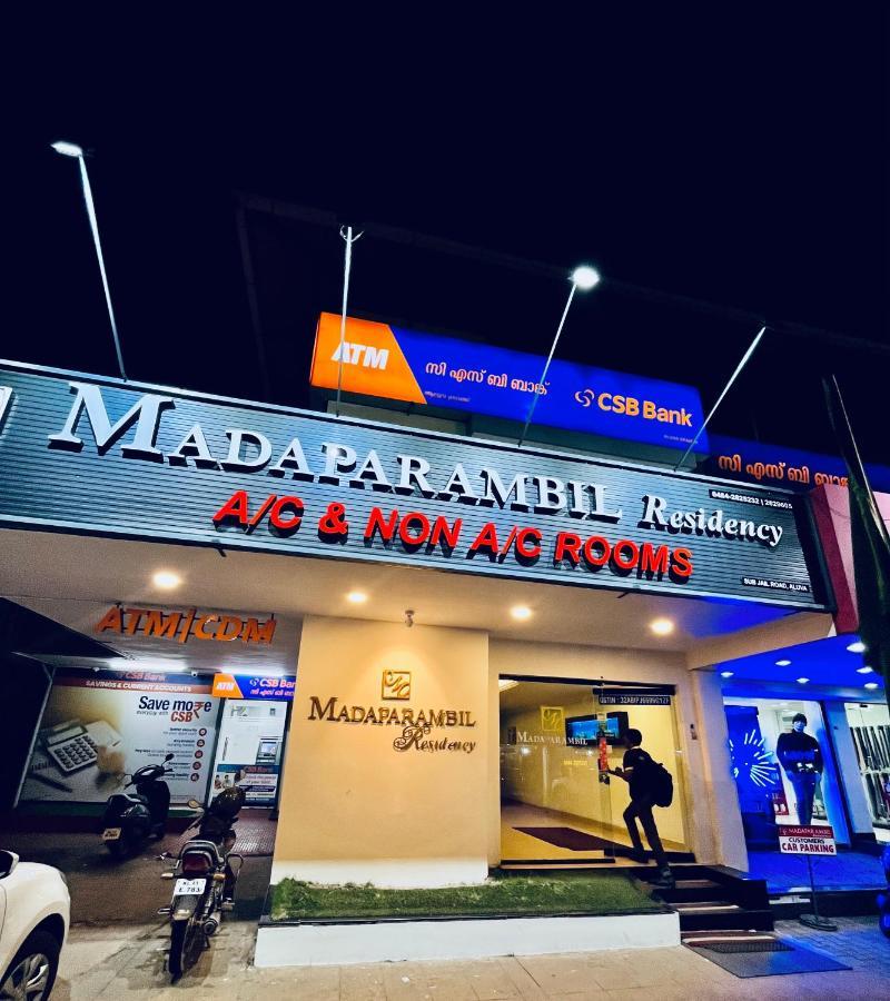 Madaparambil Residency Alwaye Ngoại thất bức ảnh