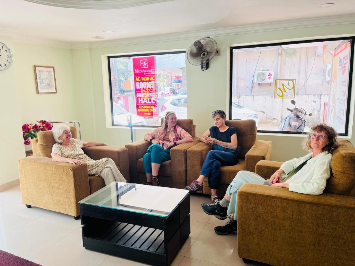 Madaparambil Residency Alwaye Ngoại thất bức ảnh