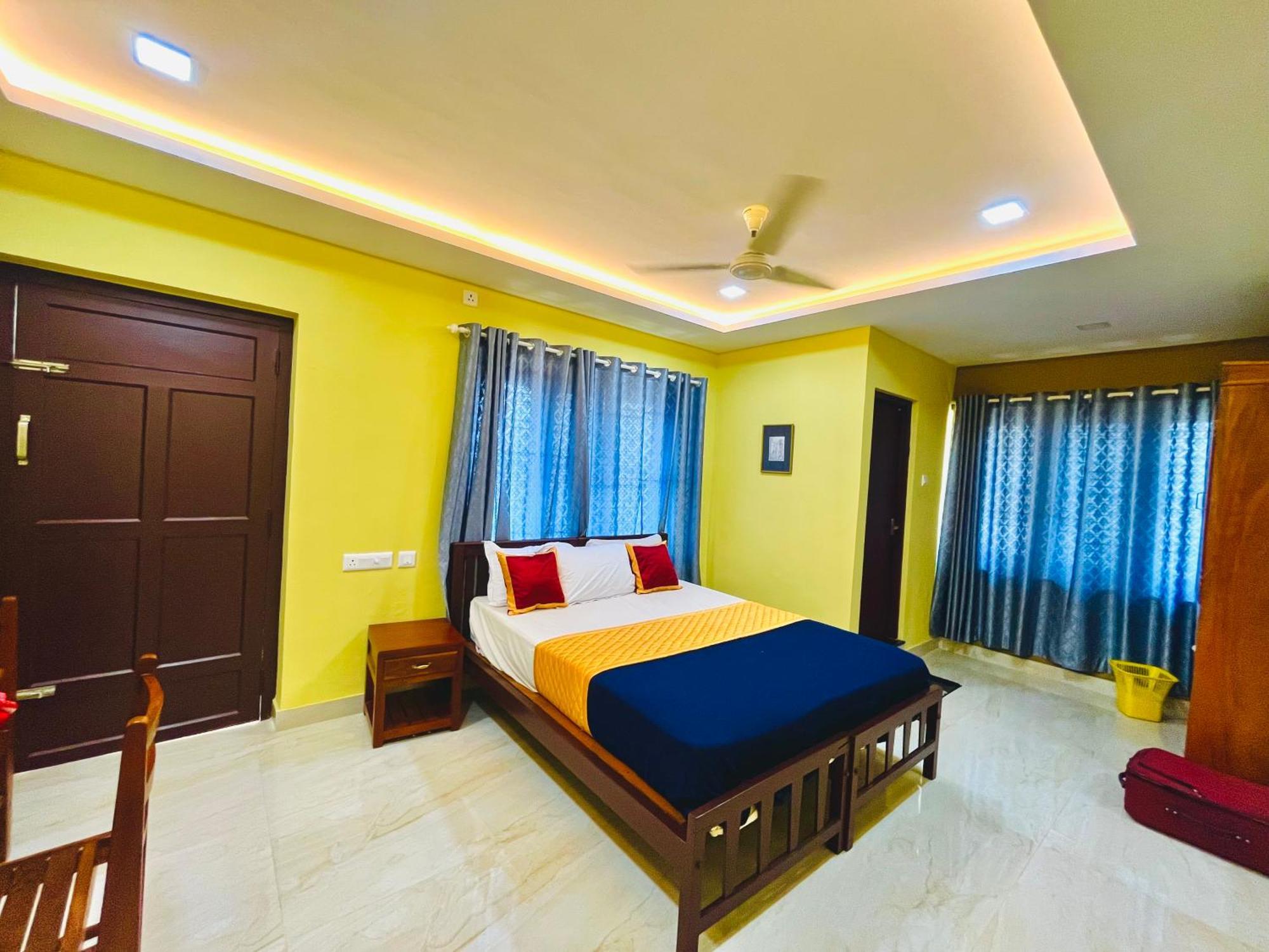 Madaparambil Residency Alwaye Ngoại thất bức ảnh